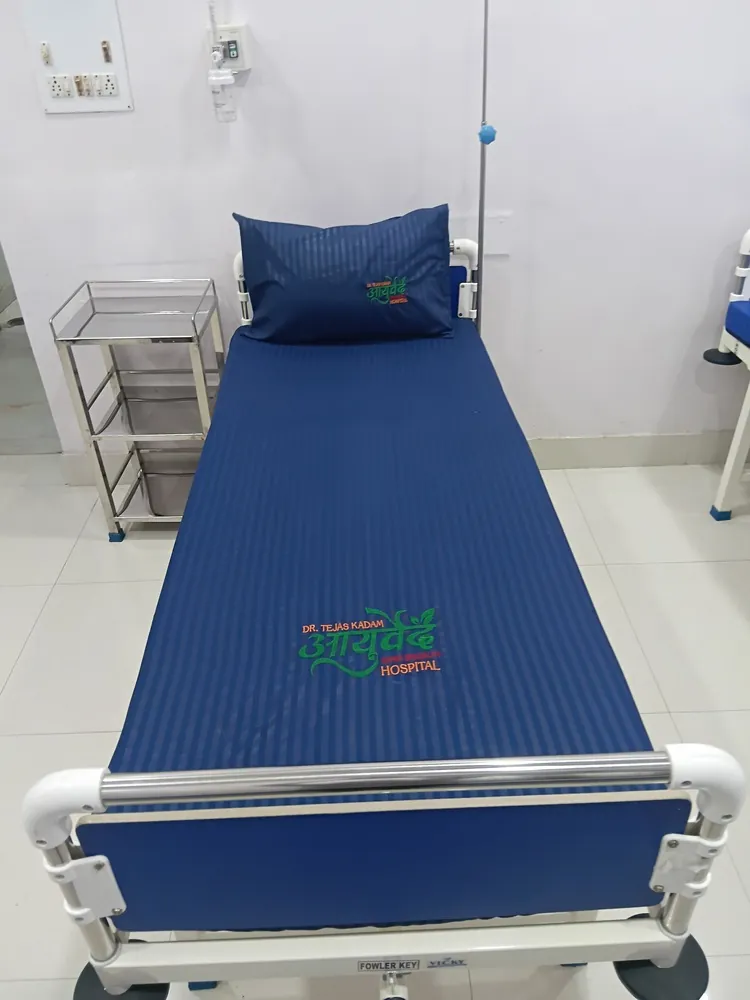 Bedsheet With embroidery